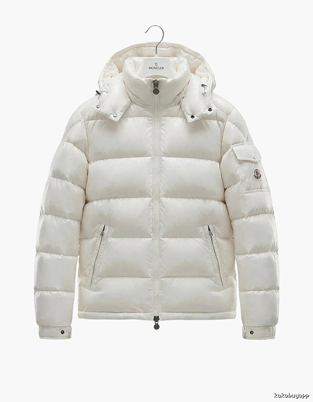 Moncler shiny and fashionable white down jacket