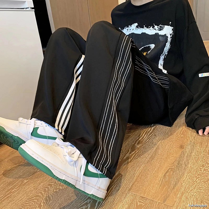 Adidas Classic Track pants Black Relaxed Three for Daily Styling