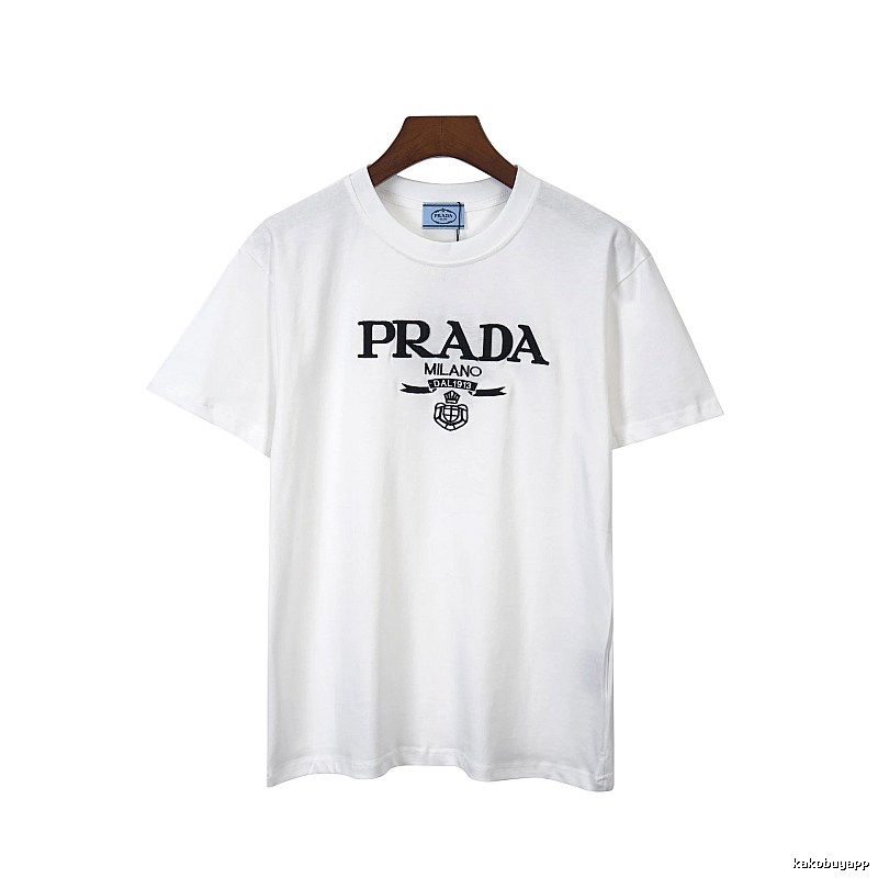 Amiri Lightweight Logo T-shirt Black Small AM for Trend Styling