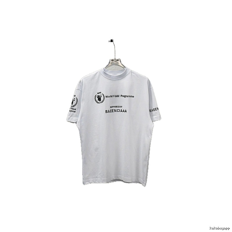 Balenciaga minimalist style white T-shirt