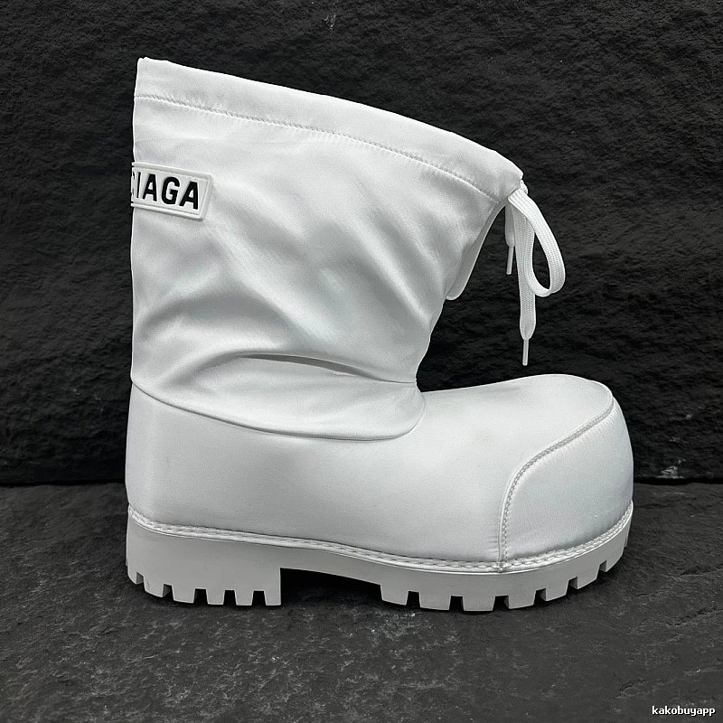 Balenciaga White Padded Boot with White Padded Boot Detail