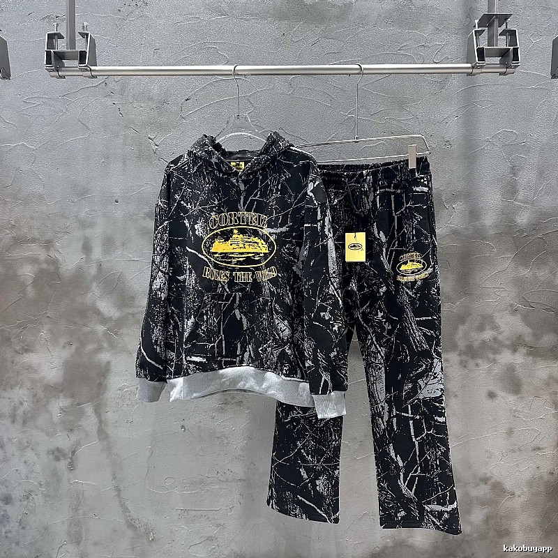 Corteiz Graffiti Style Black and Grey Suit