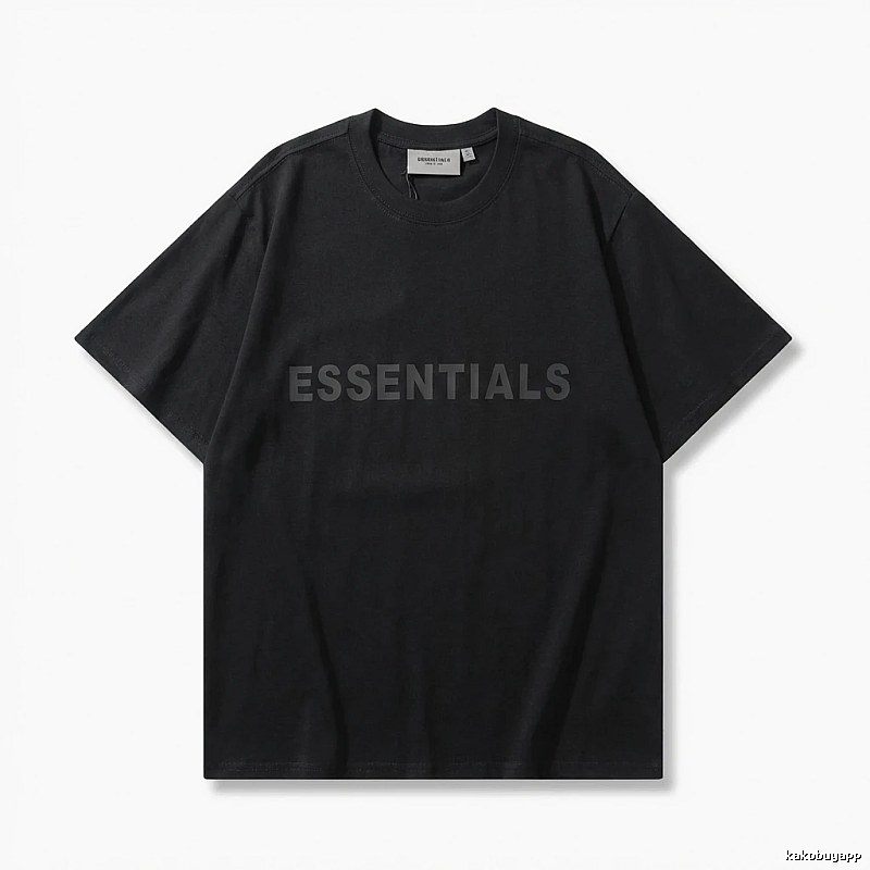 ESSENTIALS minimalist style black T-shirt