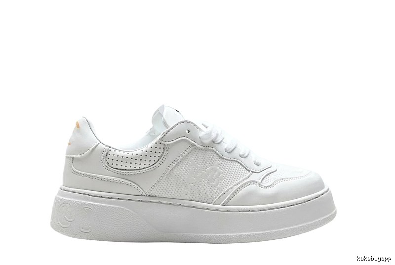 Gucci retro-style white canvas shoes