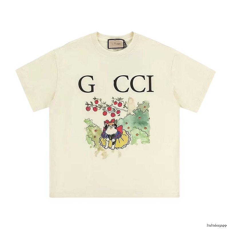 Gucci Vintage-Style Off-White Cat Print T-Shirt