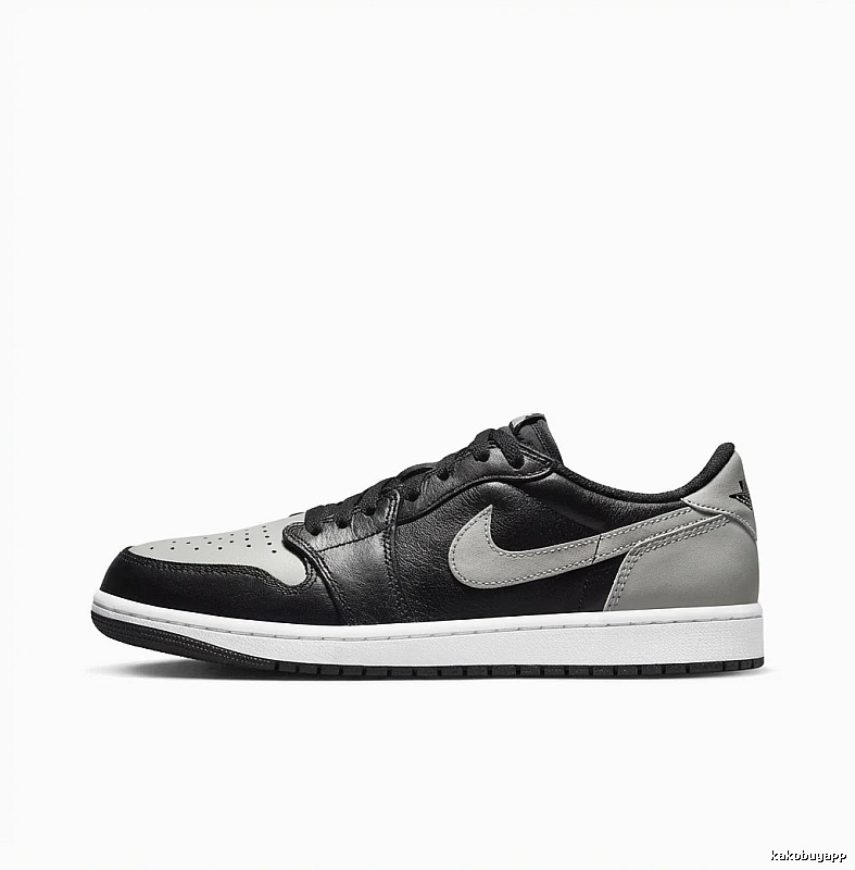 Jordan AJ1 black, white and grey trendy sneakers