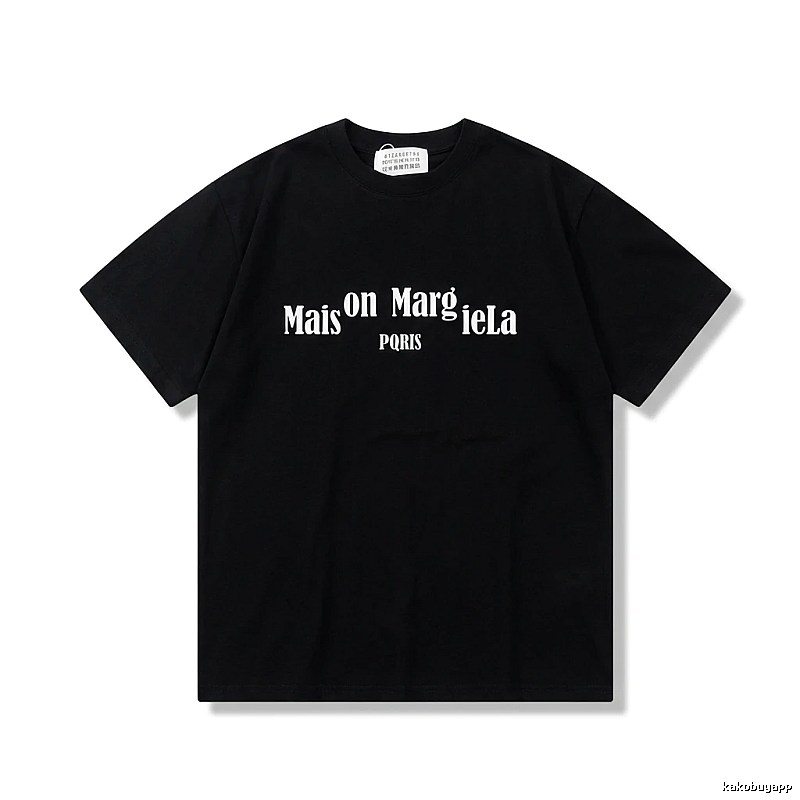 Maison Margiela minimalist style black T-shirt