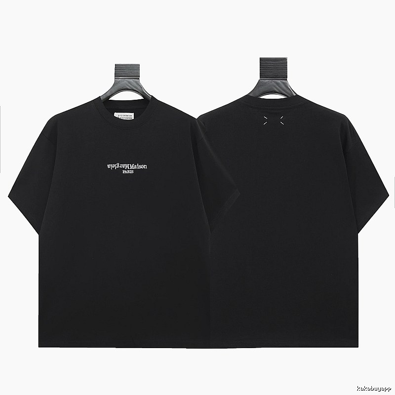 Maison Margiela Stitch Minimalist Style Black Short-sleeve T-shirt