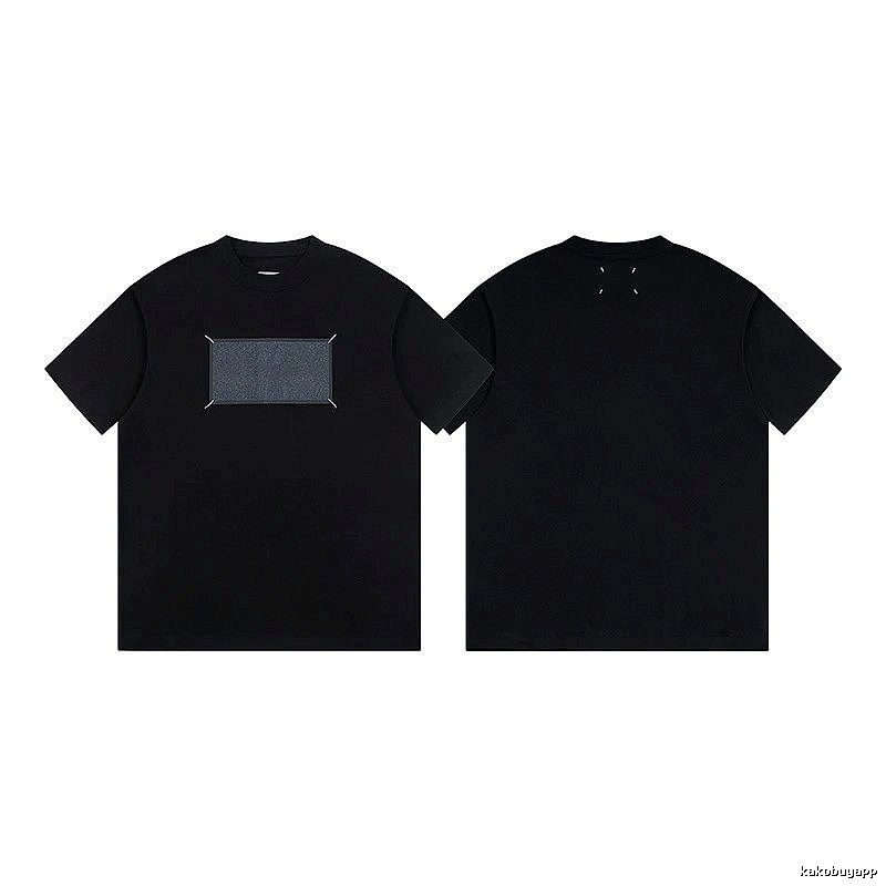 Maison Margiela Stitched Minimalist Style Black Short-sleeve T-shirt