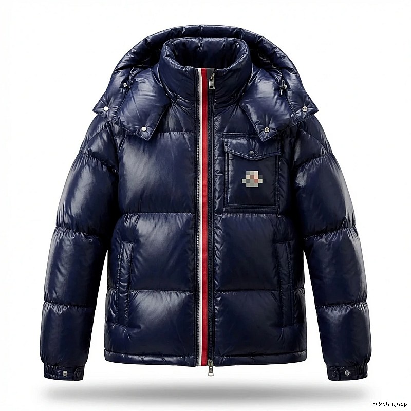 Moncler's classic style fashionable dark blue down jacket