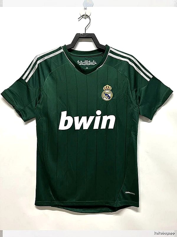 Real Madrid Weekend Retro Teka soccer jersey White Retro Football for Seasonal Looks