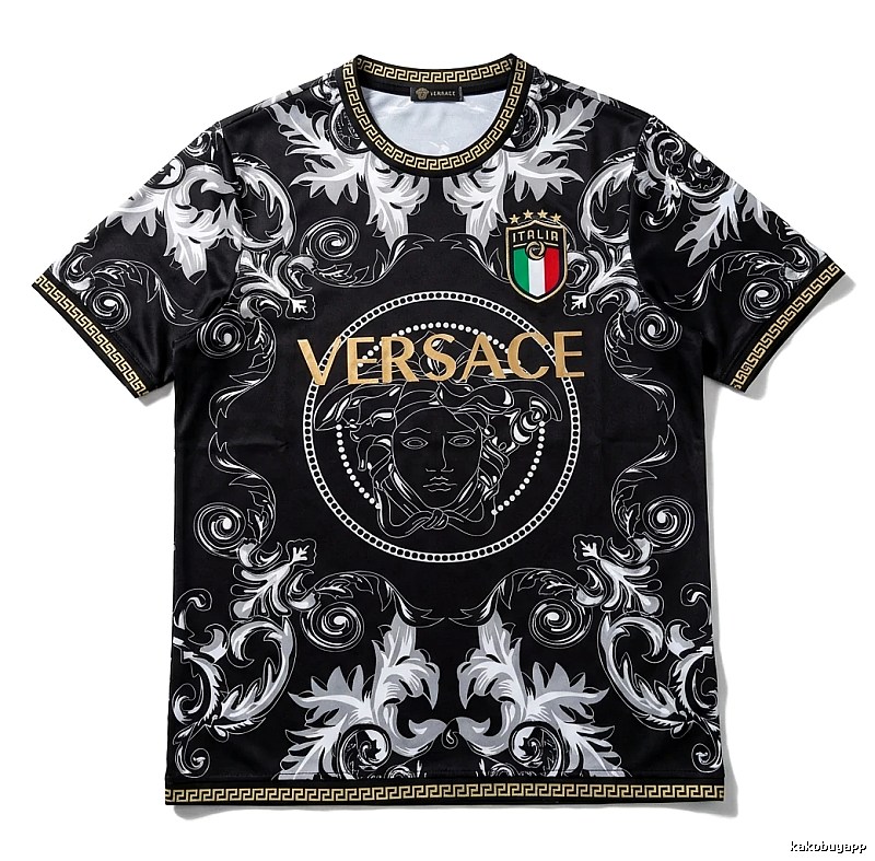 Stussy retro-style black-based T-shirt