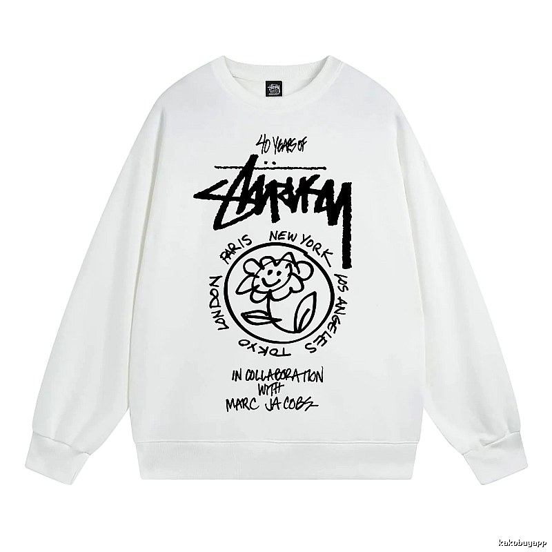 Stussy White Style 539 Graphic SweatShirt Airport Outfit