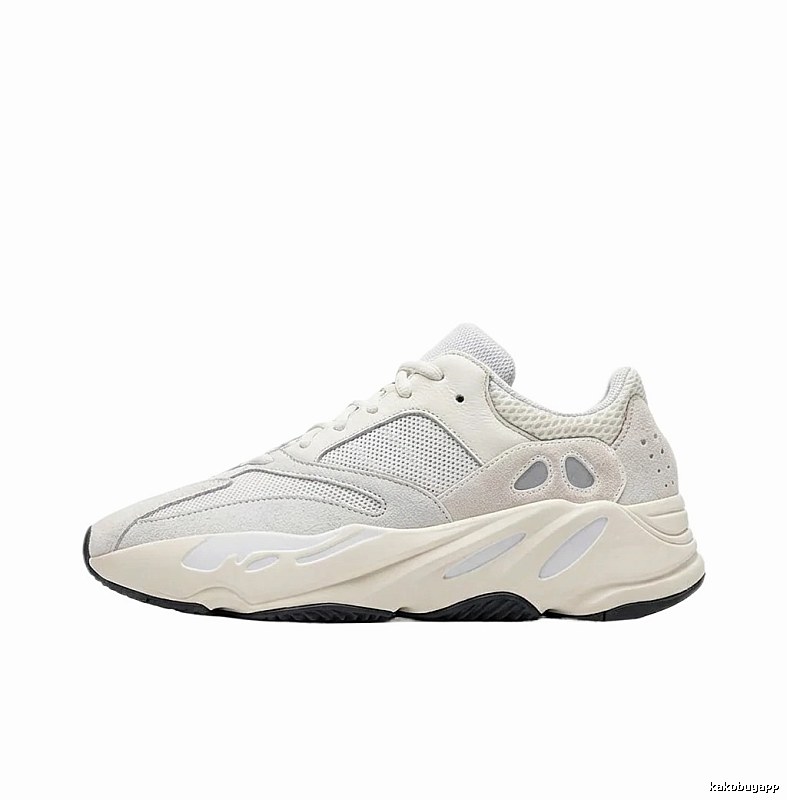 Yeezy Retro Style Beige Sneakers